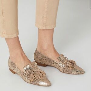 Paul Green • Super Soft Snake Skin Flats With Tassels • 3.5